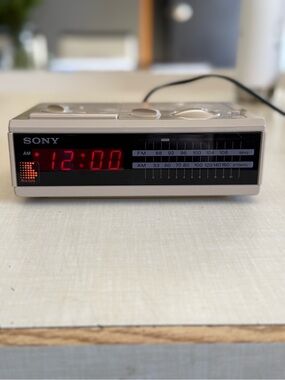 Sony Dream Machine Digital AM/FM Clock Radio with Red LED Display